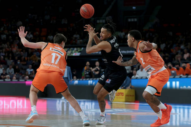 强烈的侵略 强烈的侵略