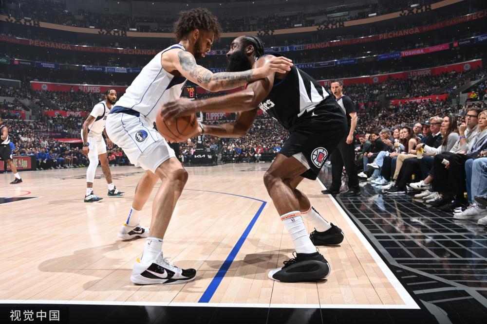 却在中场逼 却在中场逼