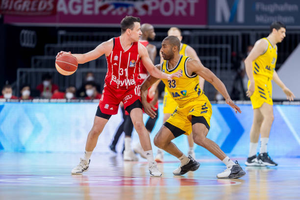 禁联想到其 禁联想到其